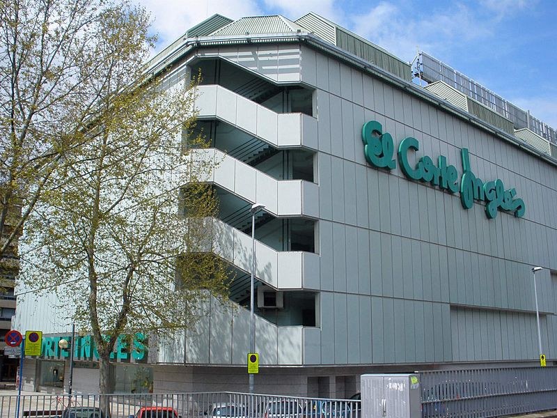 ELA, contra la decisión de El Corte Inglés de abrir los centros de Bilbao, Vitoria y Eibar dos festivos en Semana Santa