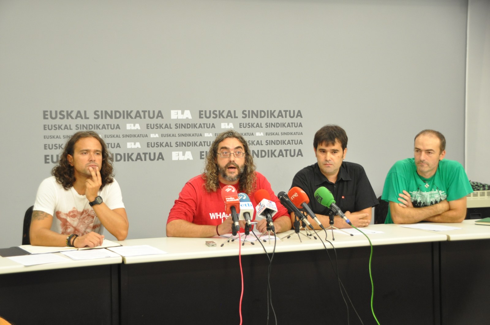 ELA denuncia el esclavismo avalado por las instituciones en la obra pública