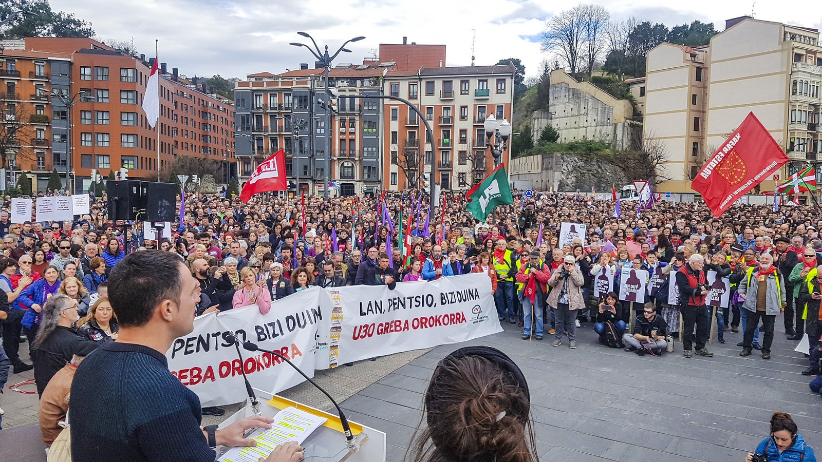 ELA denuncia que la reforma impone más recortes en jubilaciones anticipadas y cálculo de pensiones