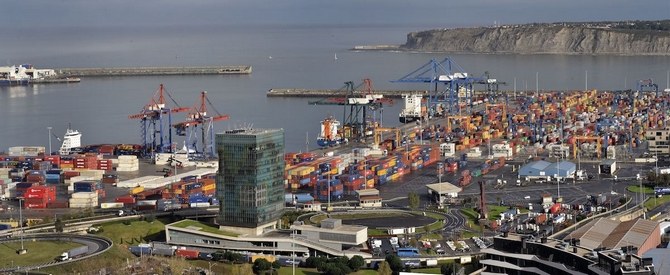 ELA denuncia una vez más la situación del empleo en la estiba del puerto de Bilbao