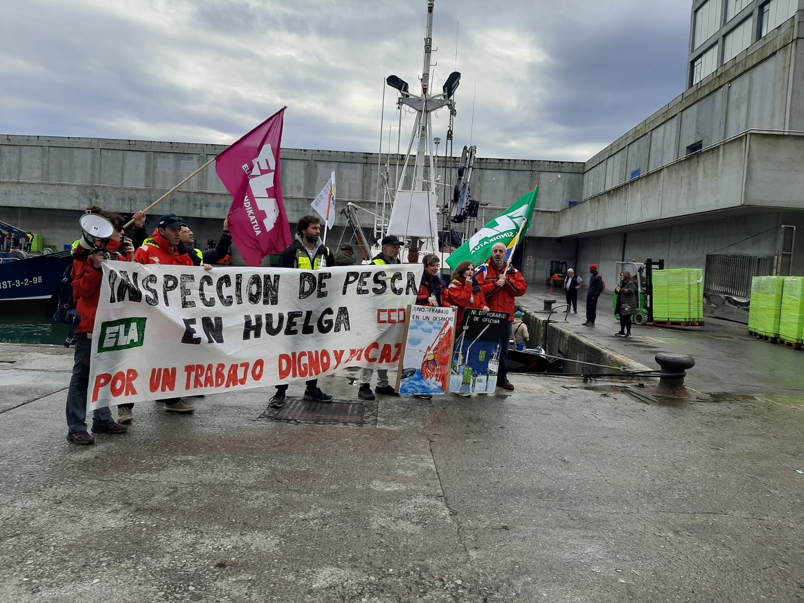 ELA destaca un seguimiento del 100% en la huelga indefinida