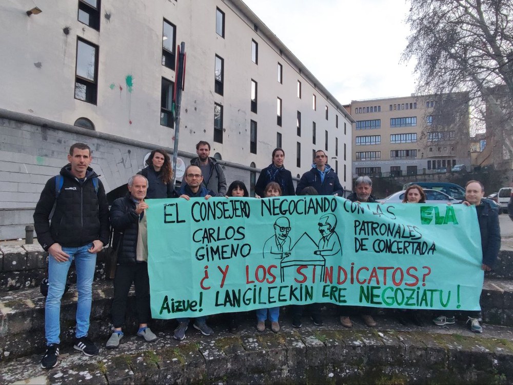 ELA exige al Consejero de Educación que los sindicatos estén presentes en la mesa en que solo negocia con las patronales