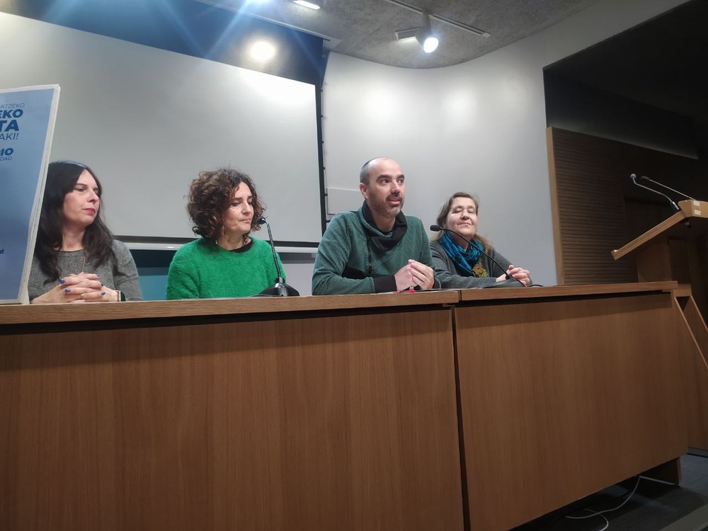 ELA, LAB, ESK, STEILAS, ETXALDE e Hiru propondrán un salario mínimo de 1.500 euros mensuales en la mesa del 20 de marzo