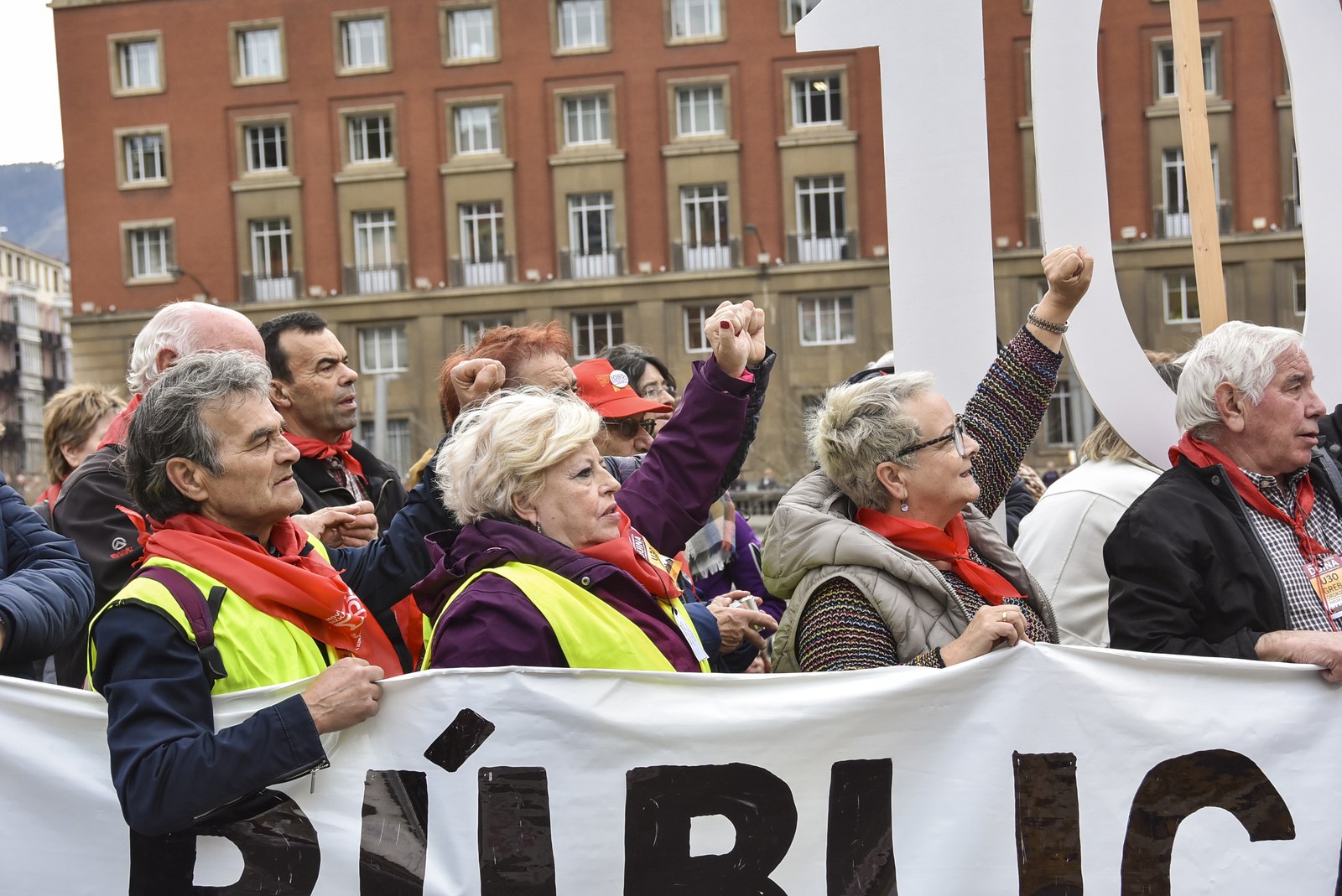 ELA llama a participar en las movilizaciones convocadas por el Movimiento de Pensionistas para el 15 de enero ELA llama a participar en las movilizaciones convocadas por el Movimiento de Pensionistas para el 15 de enero
