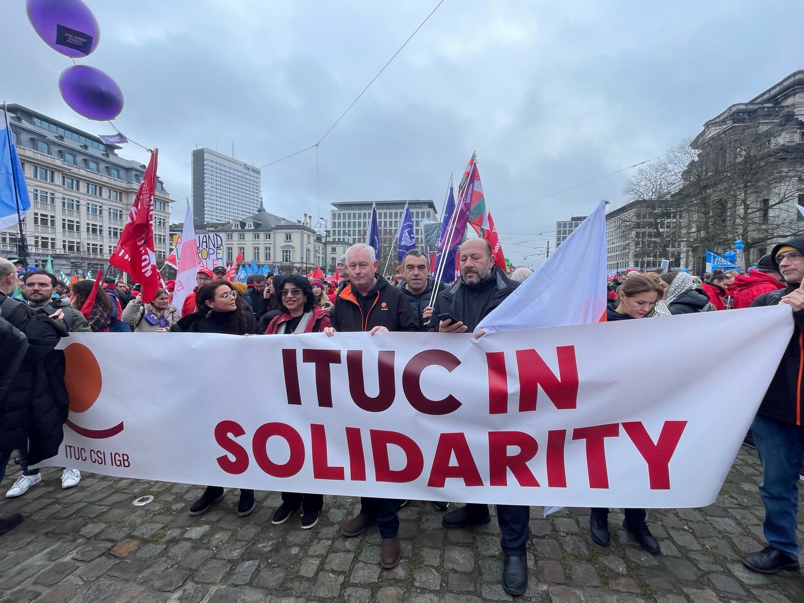 ELA participa en Bruselas en la movilización europea contra la austeridad ELA participa en Bruselas en la movilización europea contra la austeridad