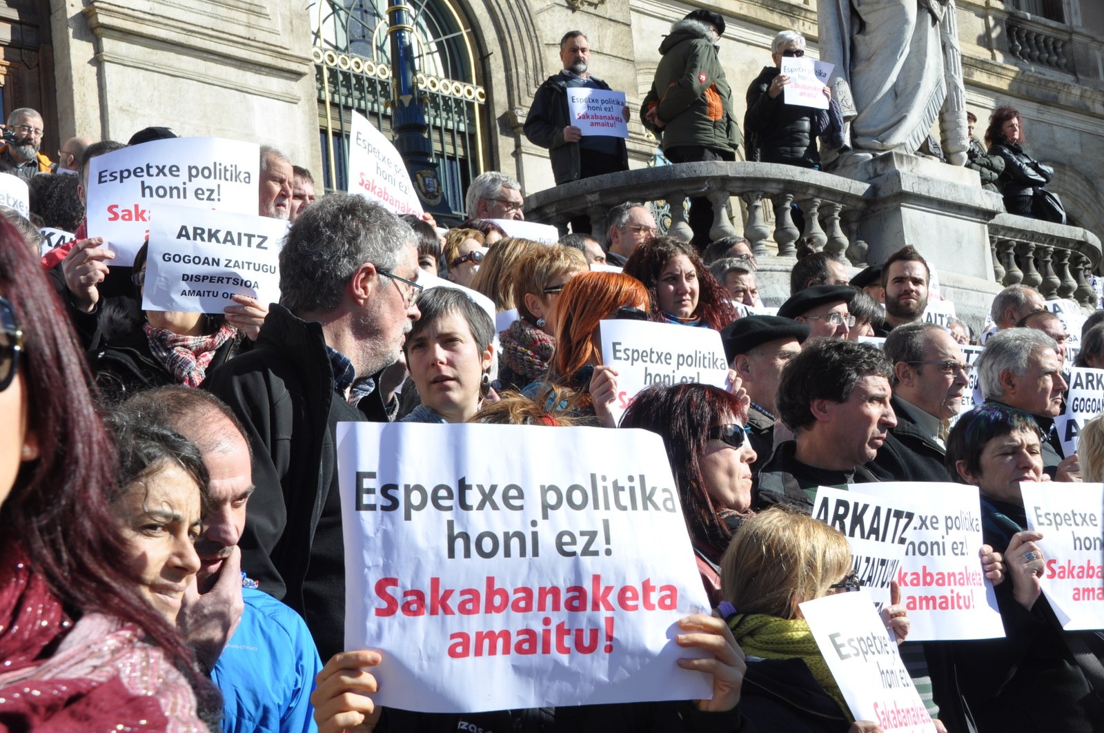 ELA ha participado hoy en las concentraciones en protesta por la muerte del preso vasco Arkaitz Bellon