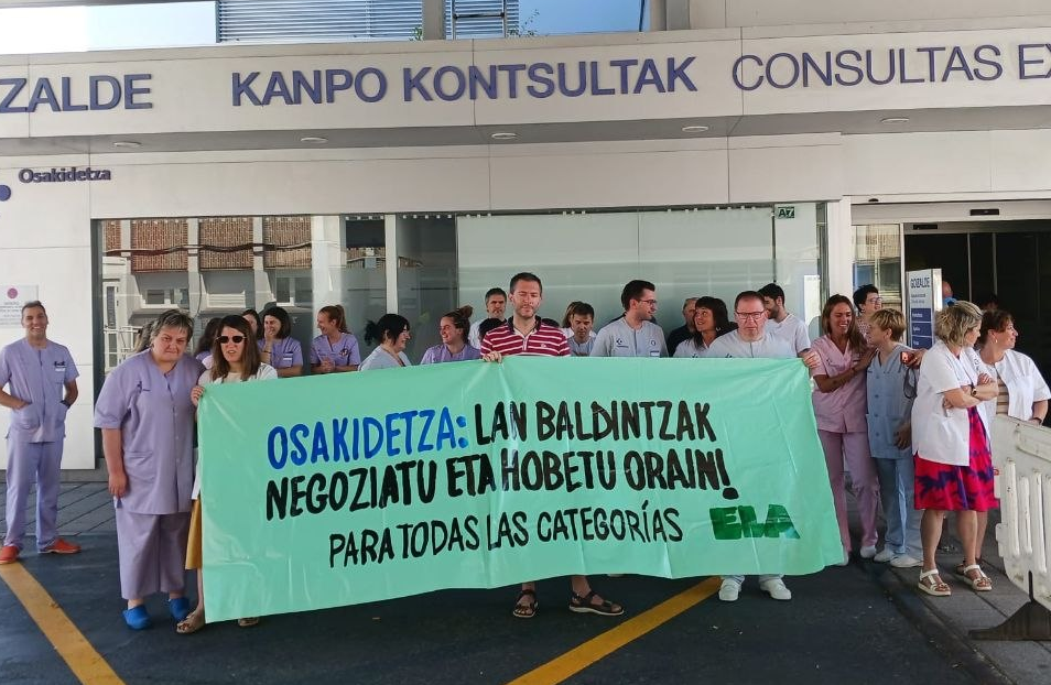 ELA se moviliza en 25 centros para exigir mejoras laborales