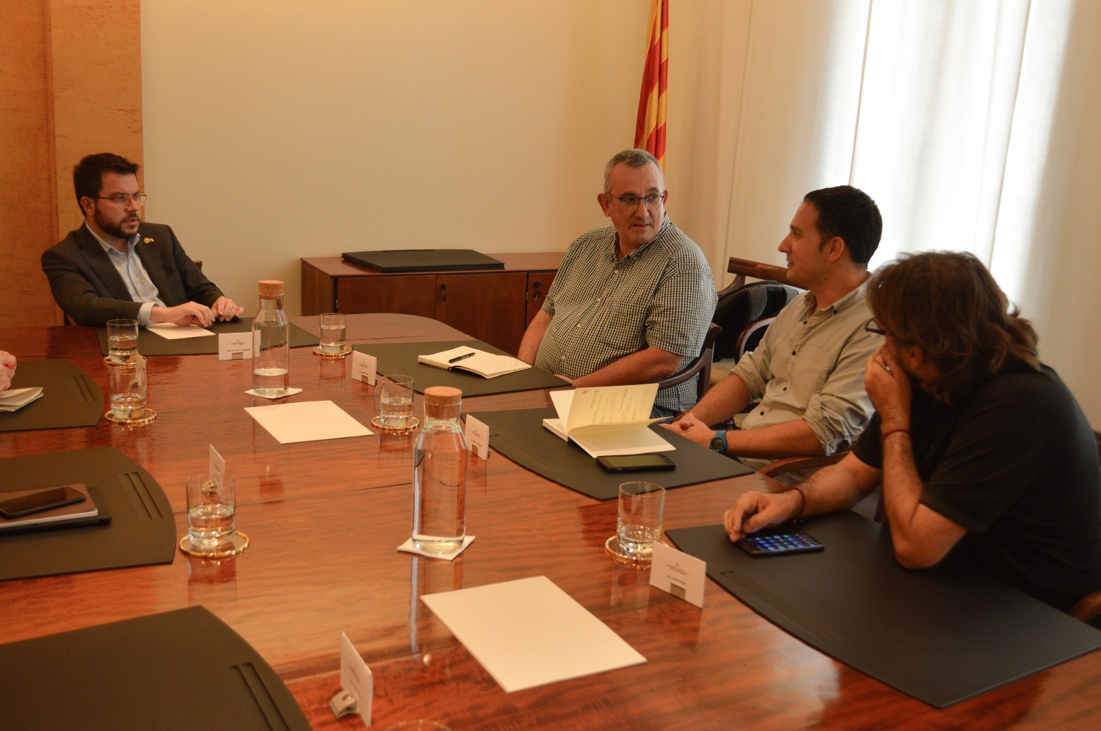 ELA se reúne con la Generalitat, reafirma su apoyo al soberanismo catalán y exige la libertad de los presos