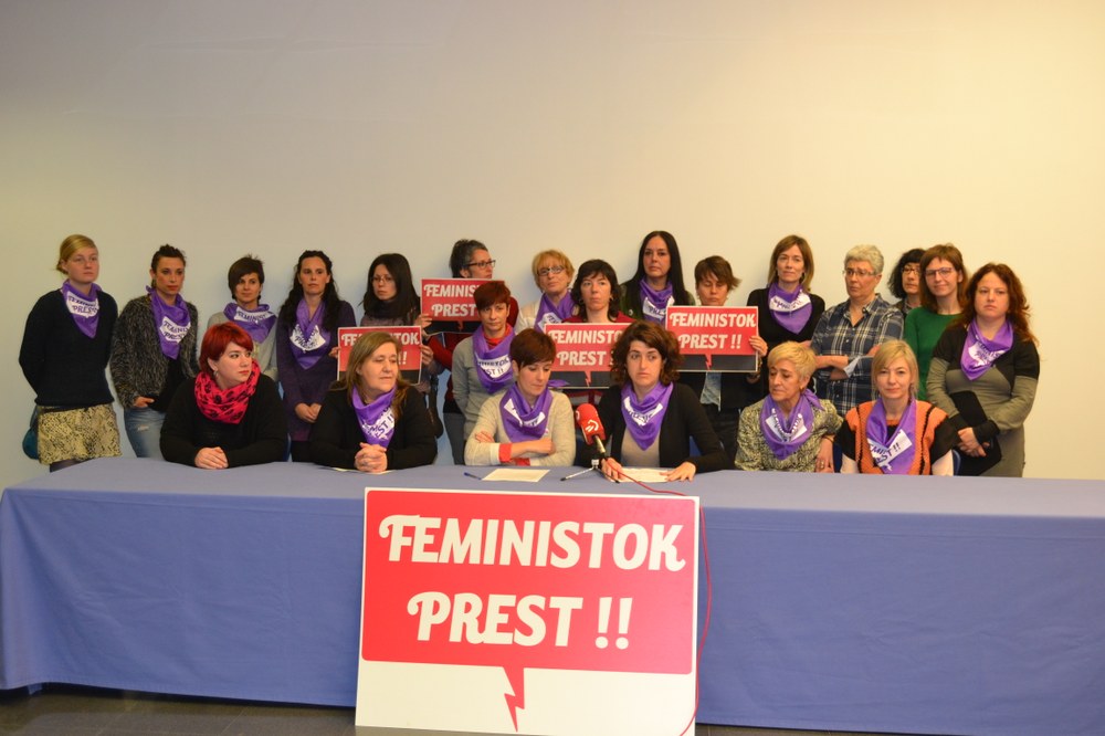 Emakume sindikalistok prest! Feministok prest!
