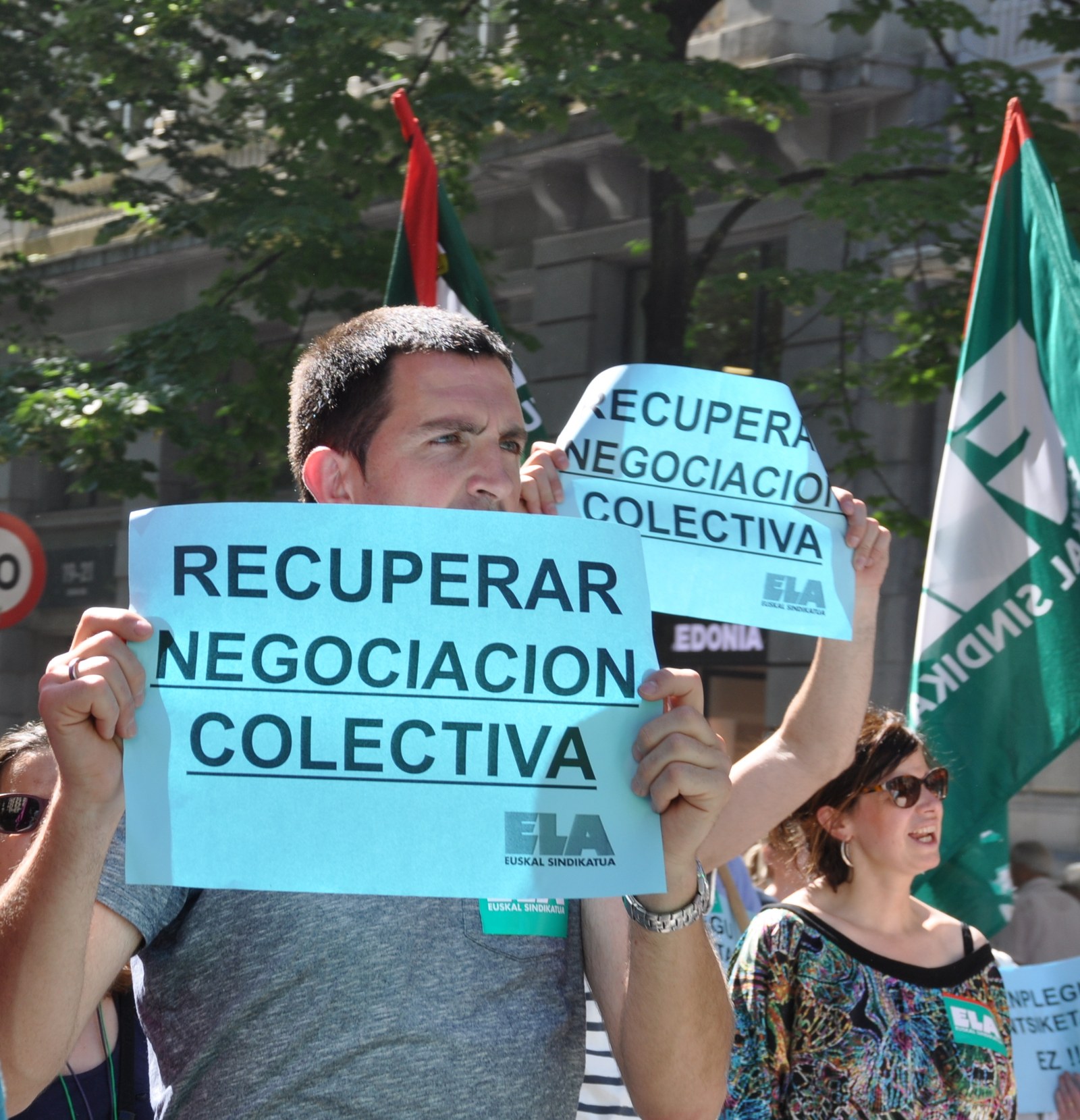 En la administración local y foral se han destruido 3.400 empleos