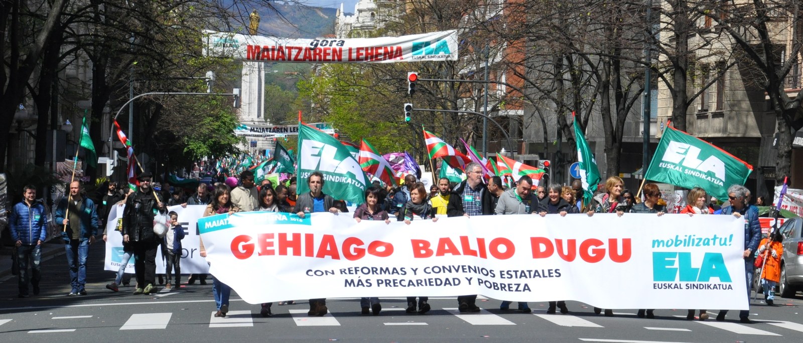 Exigir empleos dignos y justicia social no es maximalismo