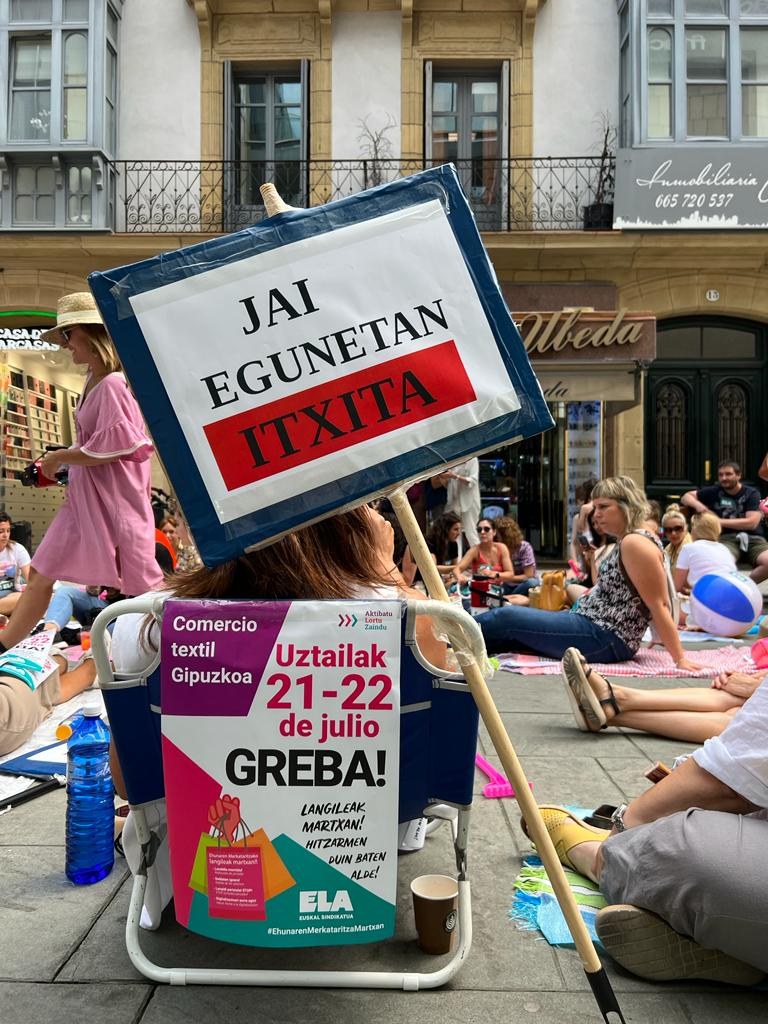 Exitosa jornada de huelga en el comercio textil de Gipuzkoa