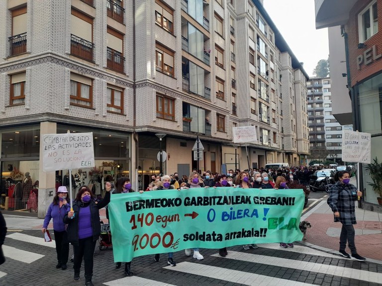 Fin de la huelga en la limpieza de Bermeo tras alcanzar aumentos del 10% sobre el convenio provincial