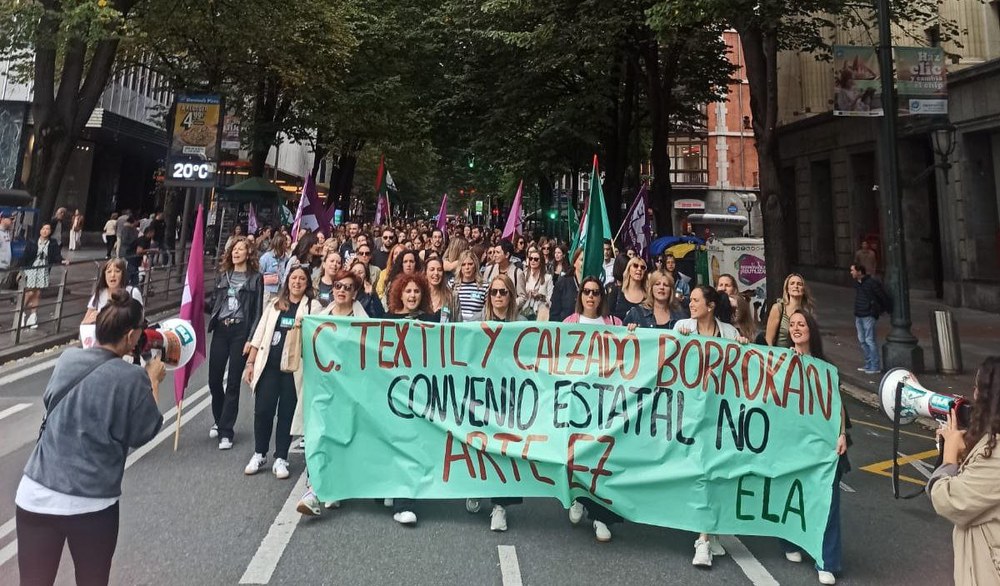 Gran seguimiento de la huelga contra ARTE para reivindicar la prevalencia de los convenios provinciales en Hego Euskal Herria