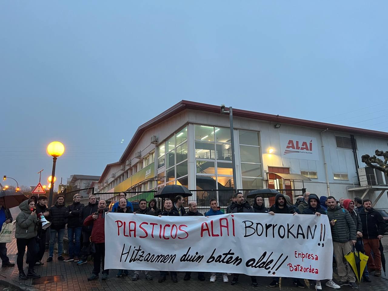 Han parado la producción en la primera jornada de huelga Han parado la producción en la primera jornada de huelga