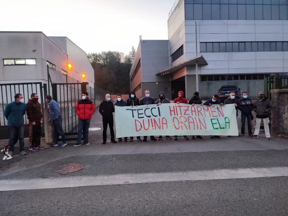 Huelga de la plantilla de Tecci, en Andoain, por el convenio de empresa