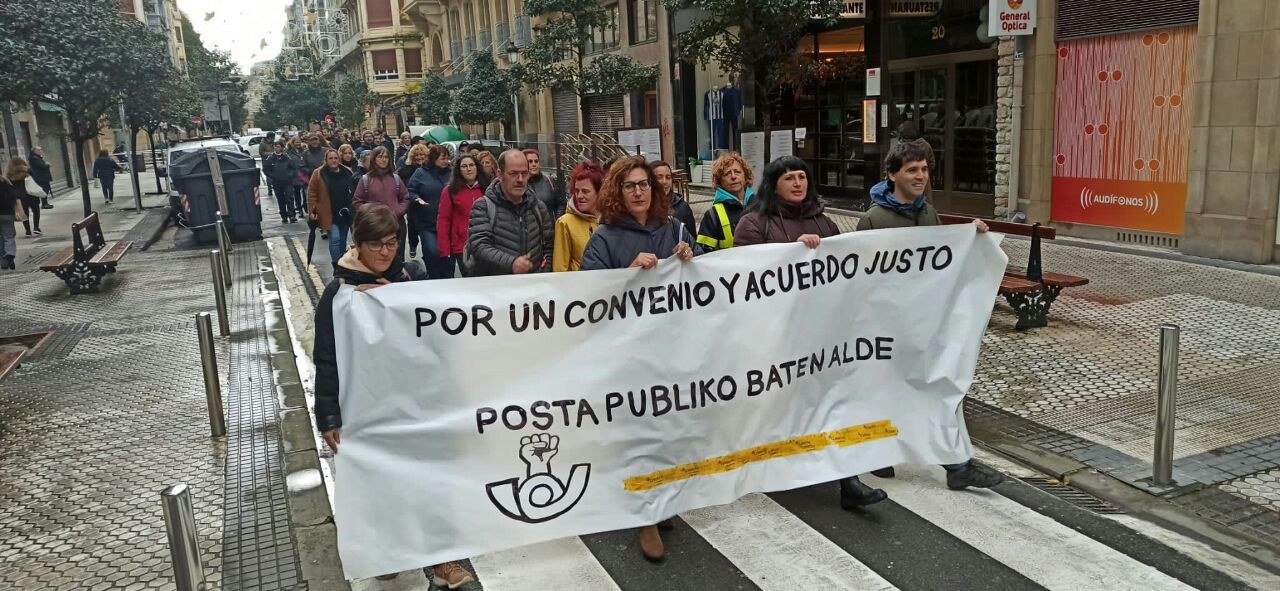 La plantilla de Correos exige un cambio radical en sus condiciones laborales, en una jornada de huelga apoyada ELA, LAB y ESK