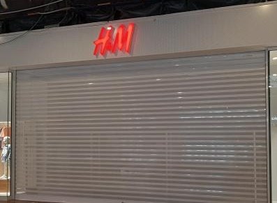 Huelga en la tienda de H&M de La Morea para negociar un convenio propio