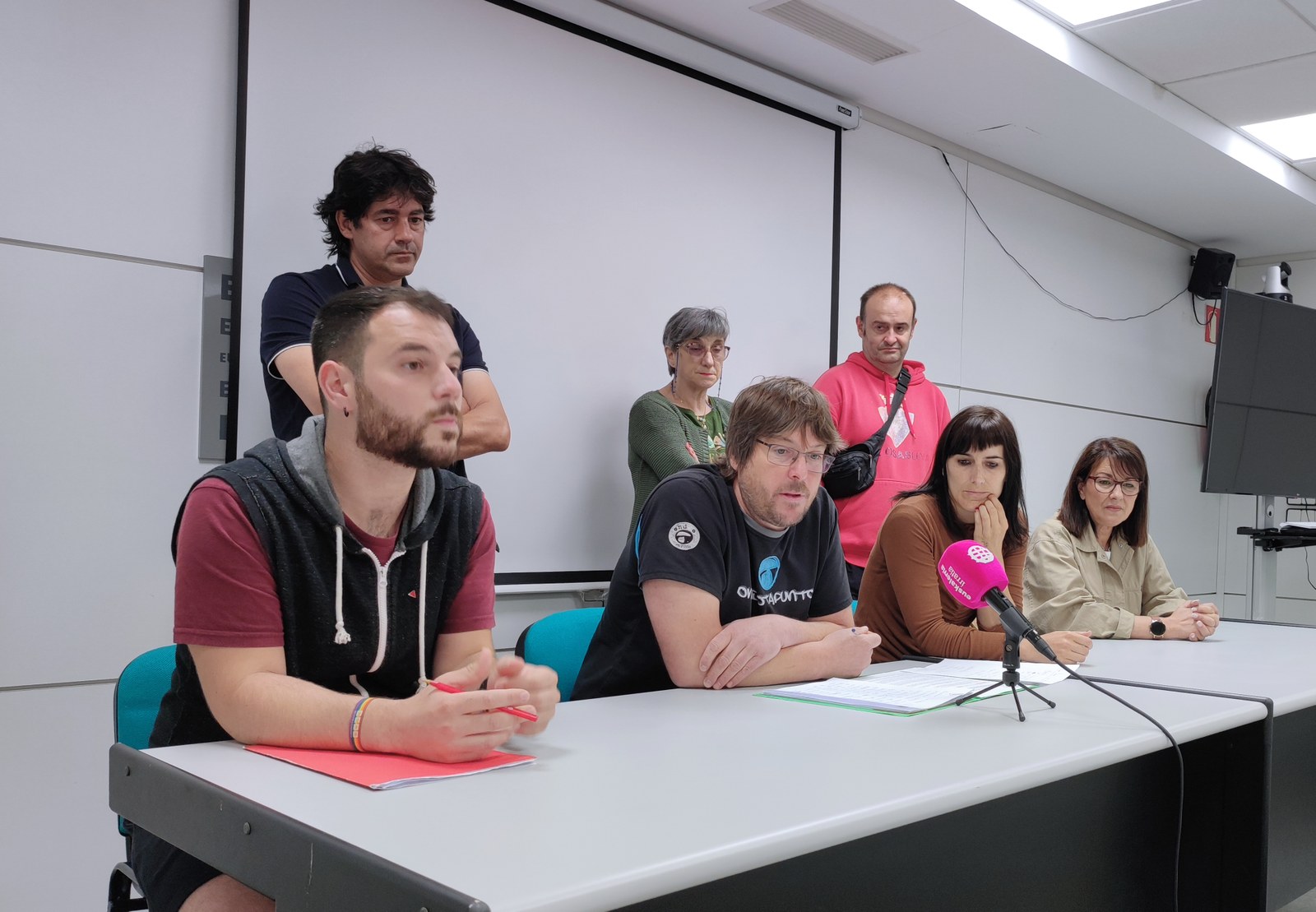 Huelga en las piscinas de SCDR Anaitasuna, UDC Txantrea y Club Natación Pamplona para mantener el poder adquisitivo de las plantillas