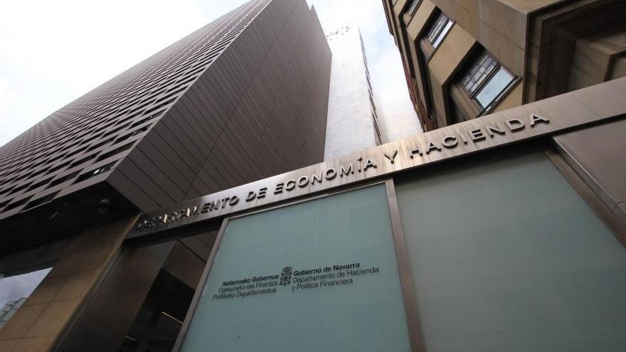 La aceptación de la regla de gasto y la negativa a una reforma fiscal condicionan un presupuesto antisocial y nada participativo