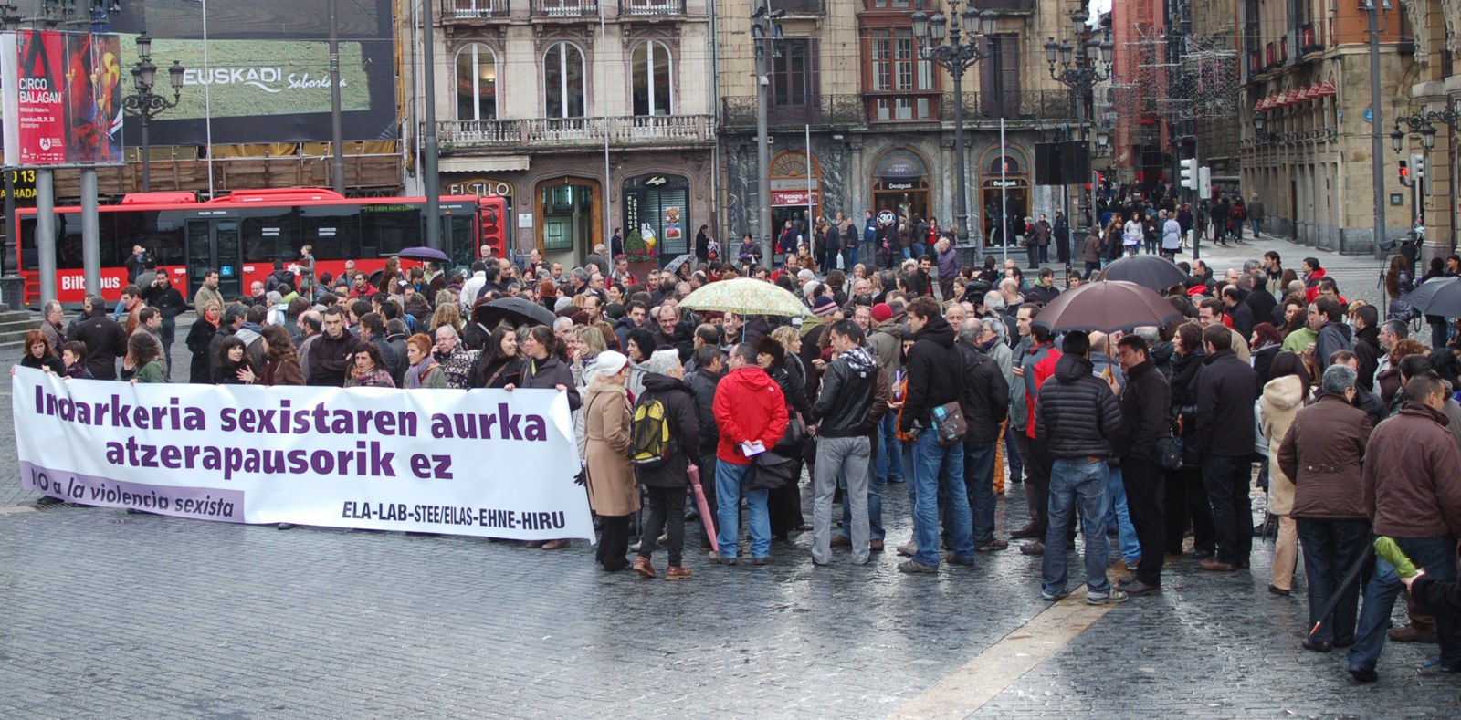 La denuncia de la violencia machista sale a la calle