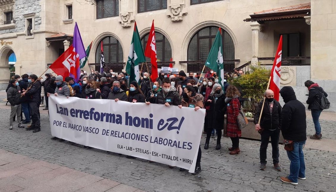 La dinámica movilizadora de la mayoría sindical vasca contra la reforma laboral se ha trasladado a los centros de trabajo