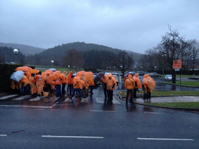 La huelga tiene en jaque el mantenimiento en funcionamiento de la red de Euskaltel