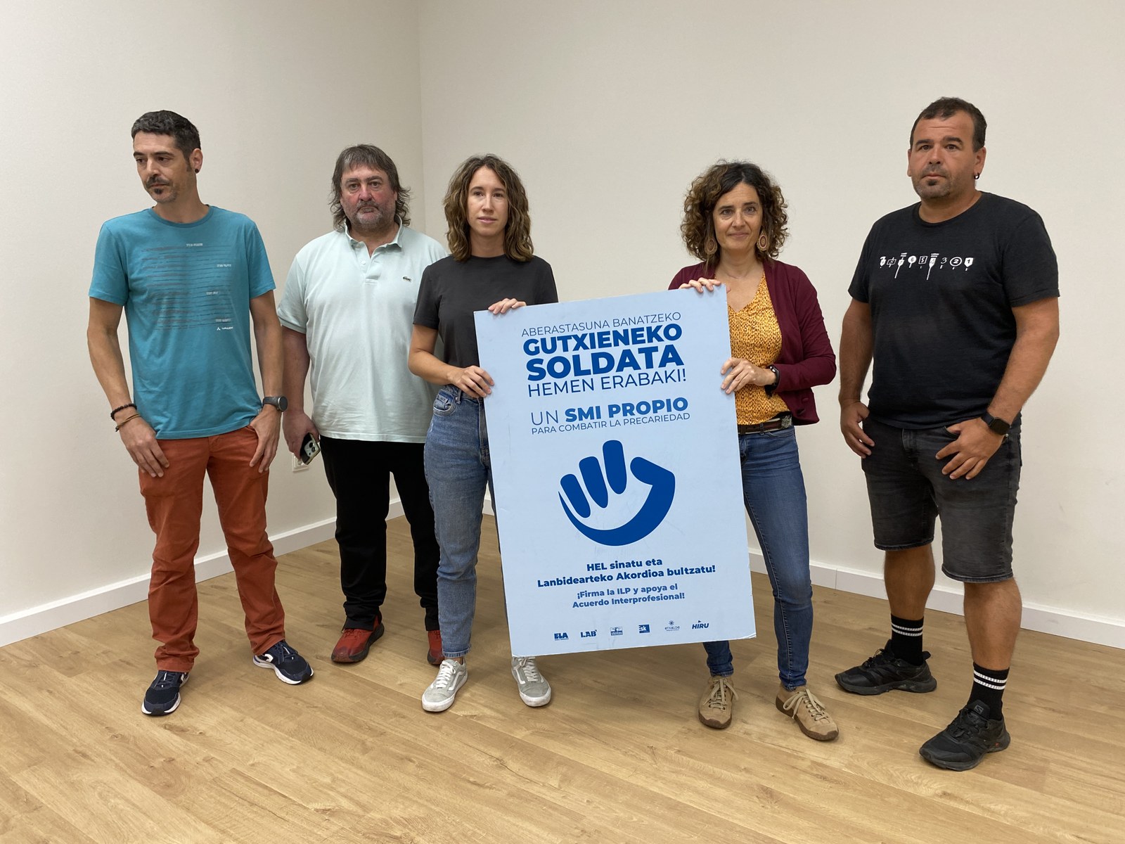 La iniciativa a favor del SMI propio ha recogido más de 100.000 firmas