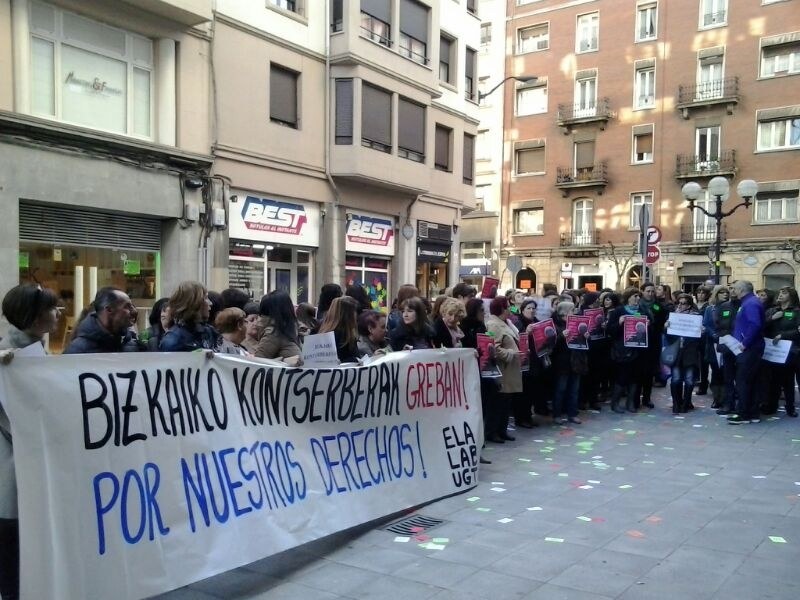 La mayoría de las trabajadoras de las conserveras de Bizkaia secunda el paro