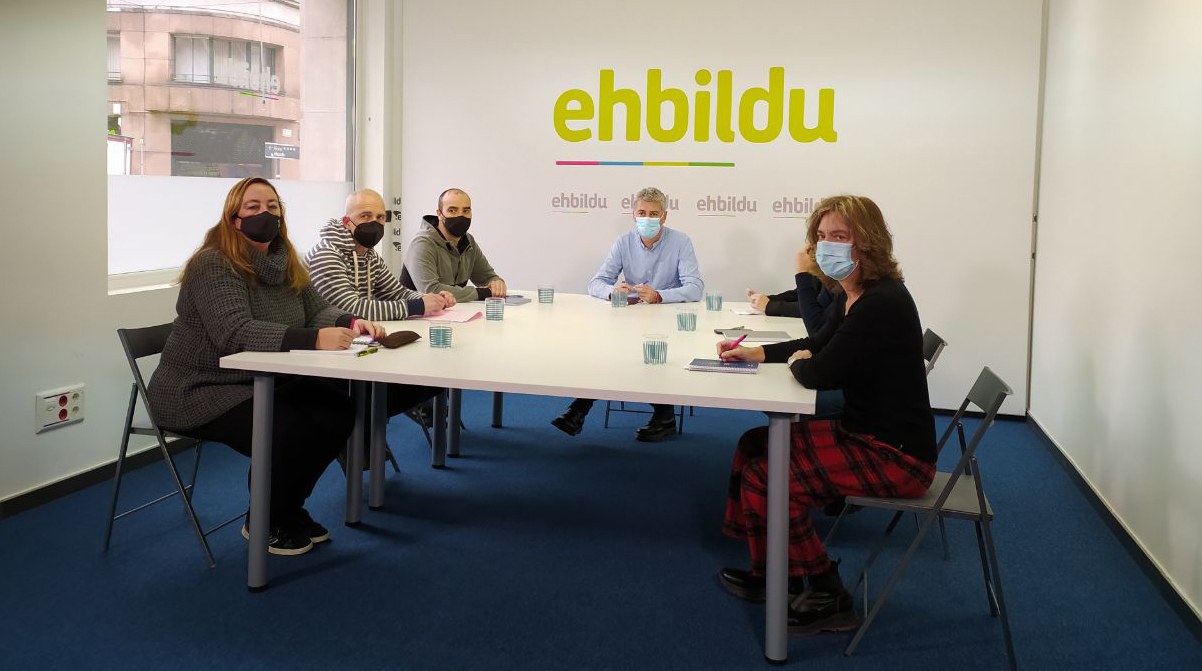 La mayoría sindical pide  a EH Bildu que mantenga su posición en el tema de los despidos y la defensa de nuestro marco y le hemos agradecido la actitud mantenida hasta ahora