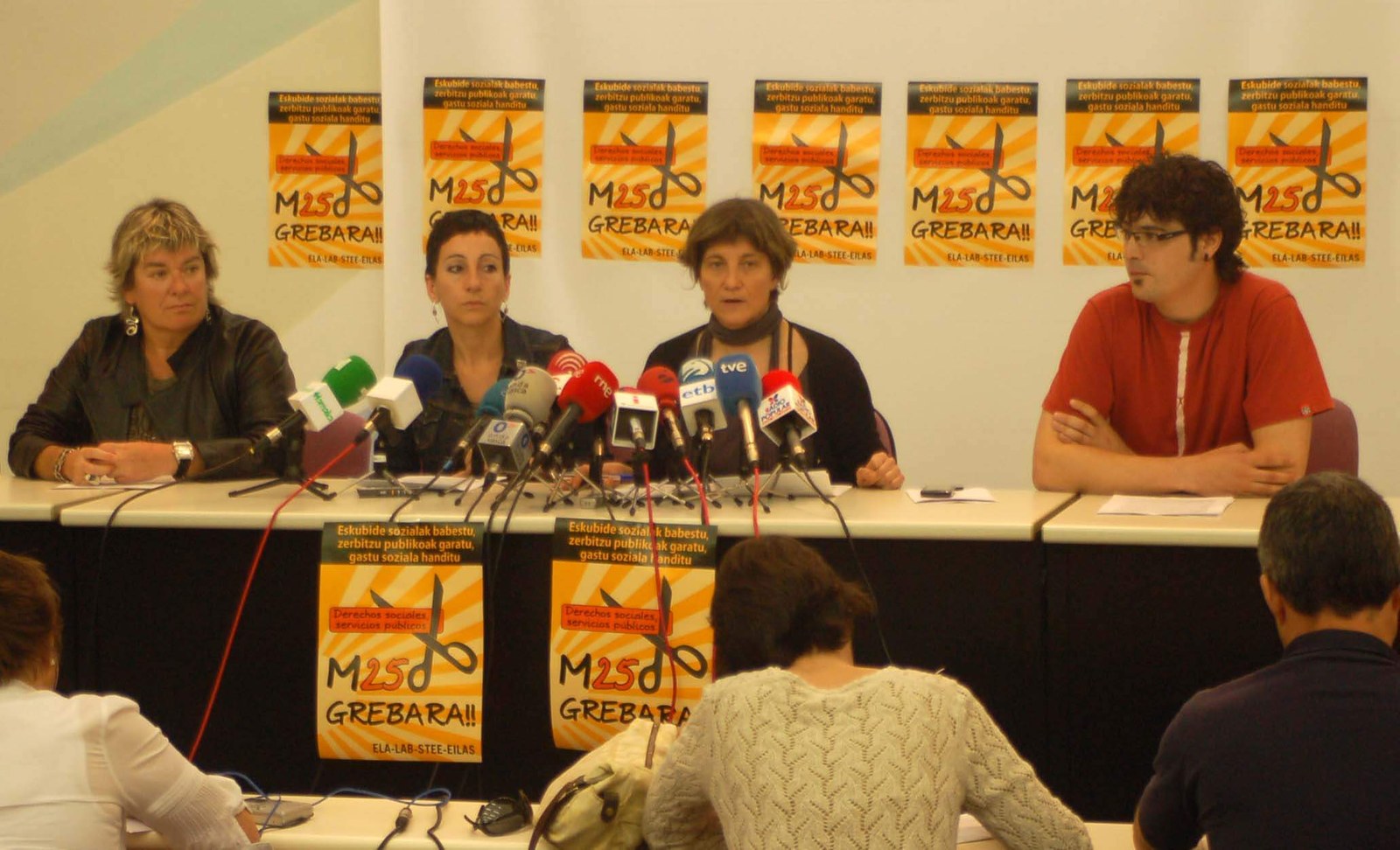 La mayoría sindical vasca rechaza los recortes aprobados y exige que se respeten el derecho a la negociación colectiva