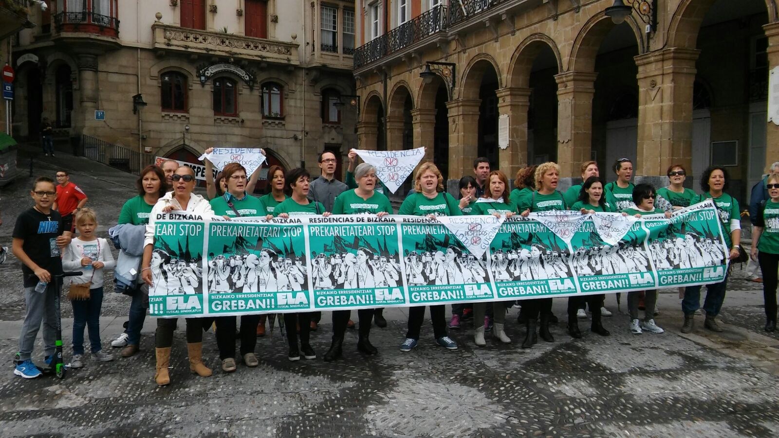 La orden de servicios mínimos establecido por el Gobierno Vasco contra el derecho de huelga de las trabajadoras de residencias de Bizkaia