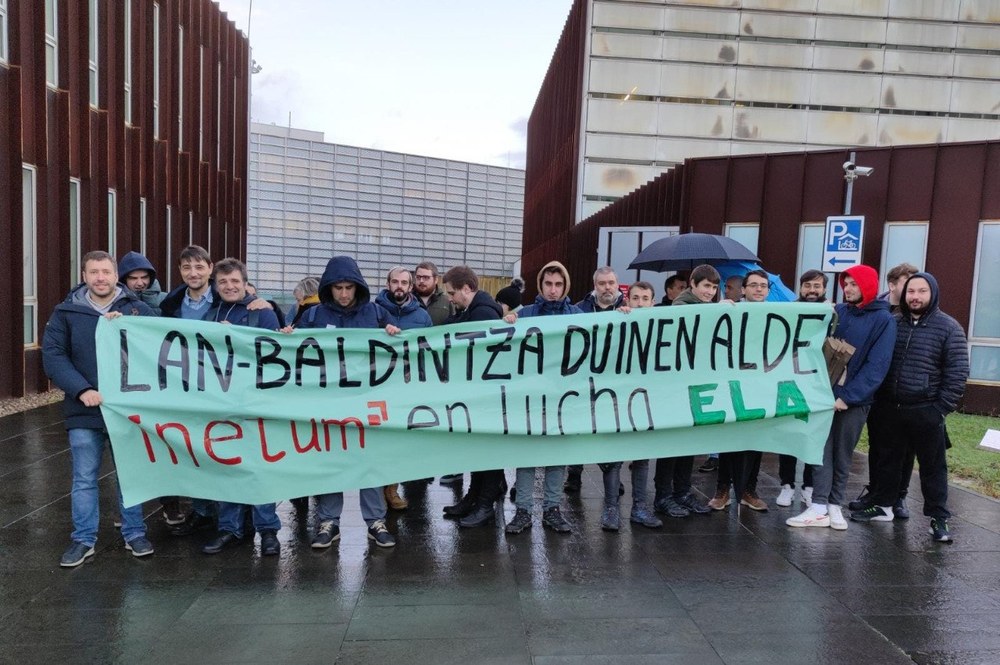 La plantilla de Inetum, de Donostia, se moviliza para lograr subidas salariales del IPC y regular el teletrabajo