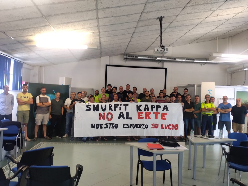 La plantilla de se concentra en contra del ERTE sin acuerdo que va a aplicar la empresa