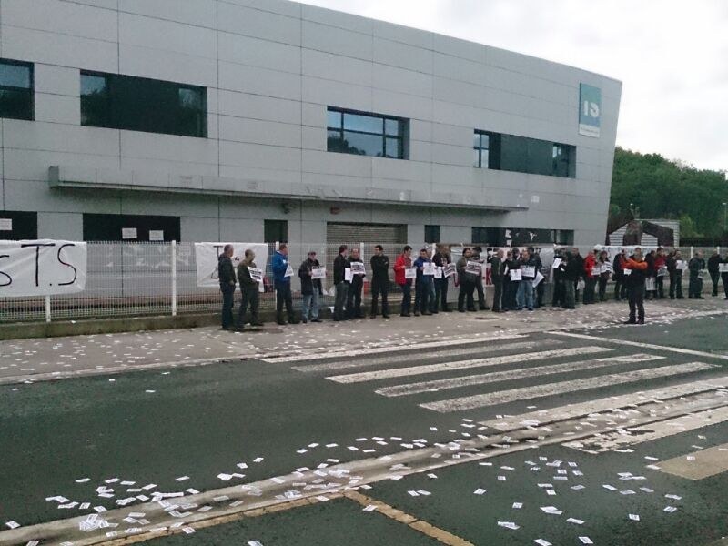 La plantilla de TS Fundiciones inicia un encierro en la empresa