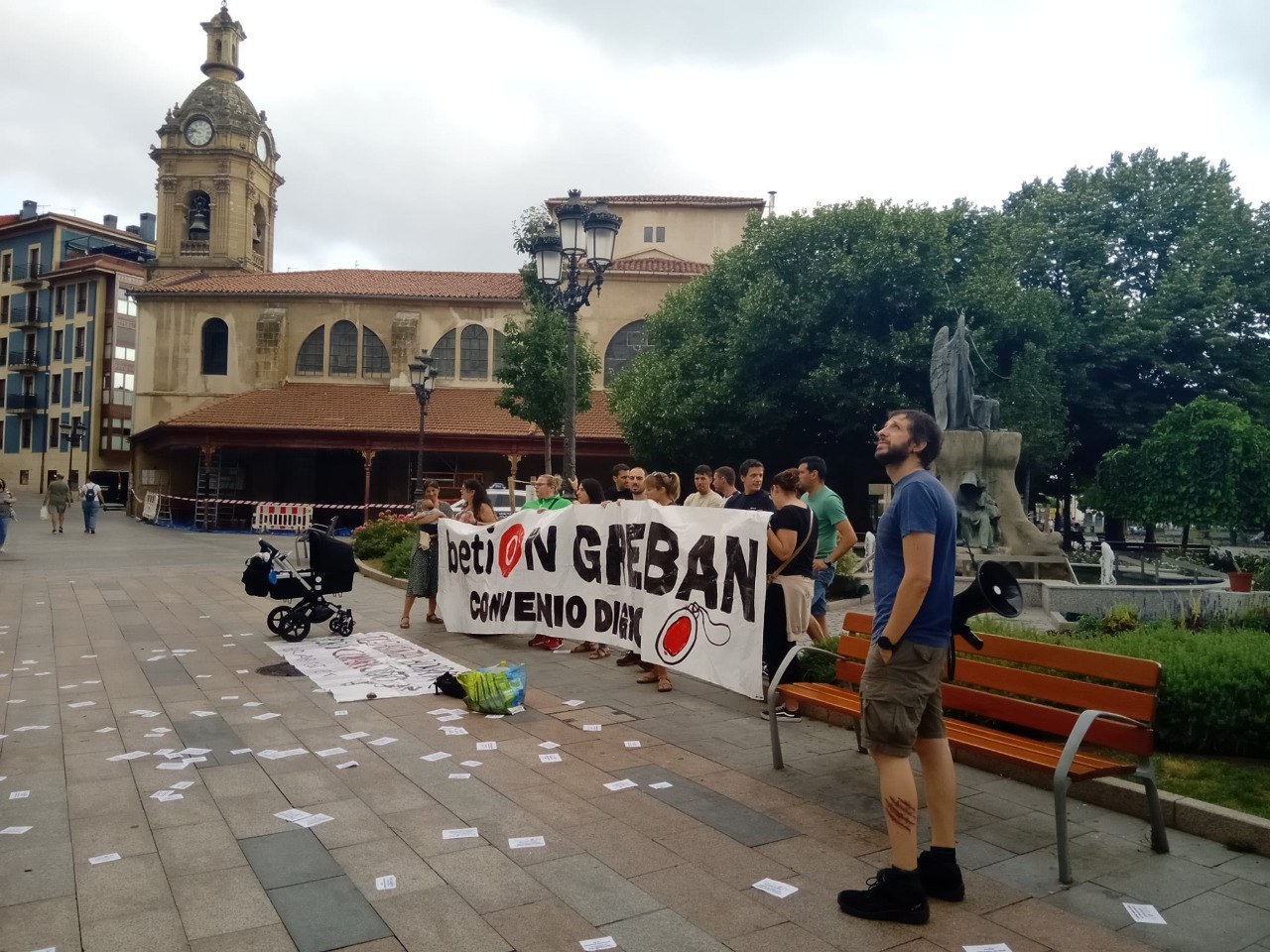 La plantilla del servicio de teleasistencia Beti On llevará a cabo otro mes de huelga en agosto