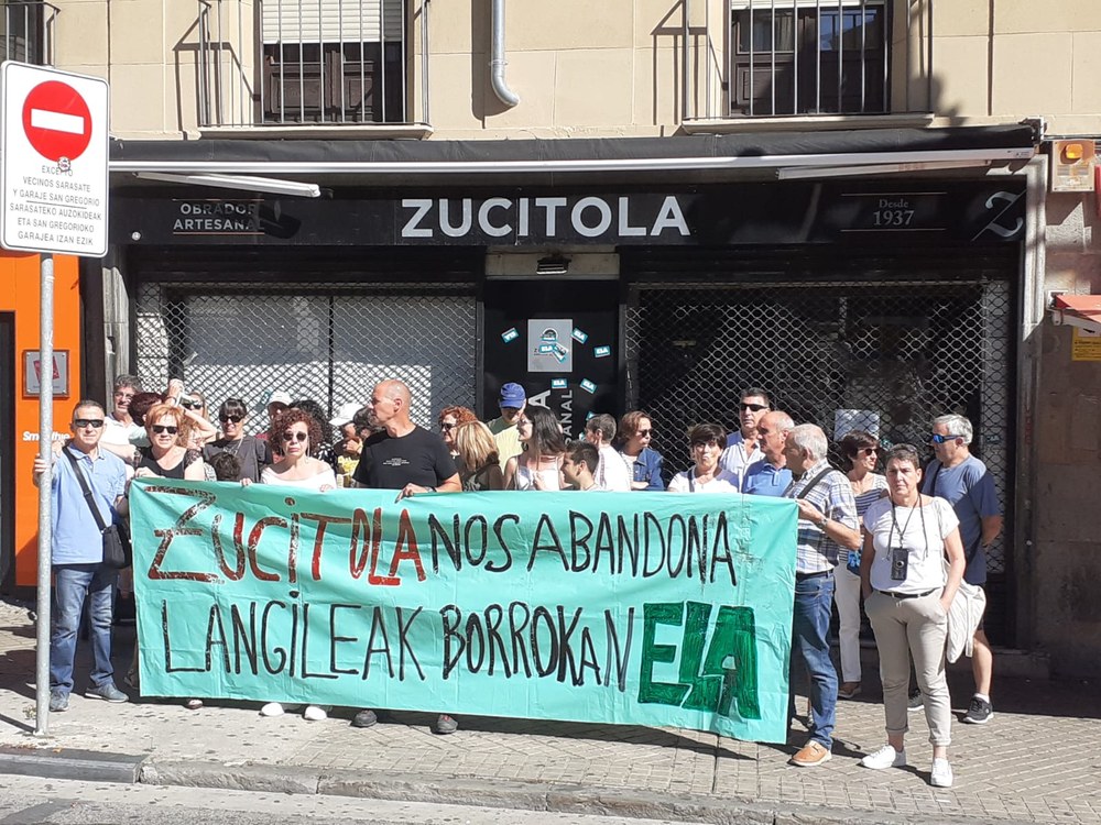 La plantilla se moviliza por el futuro de la empresa y de los empleos