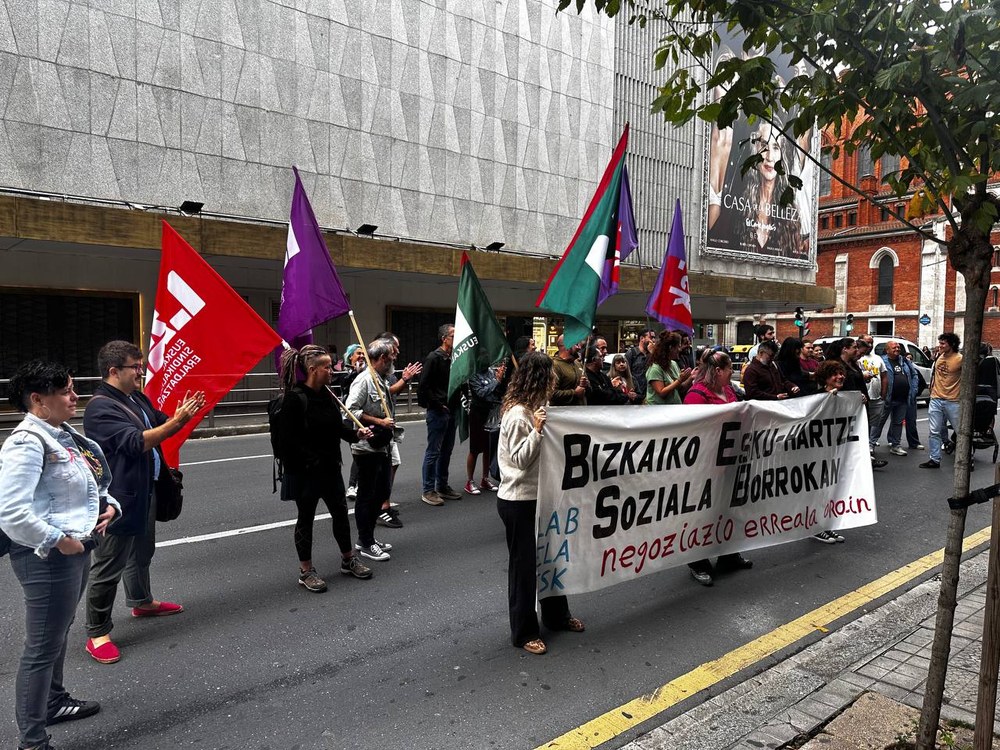LAB, ELA y ESK denuncian que la patronal Gizardatz está llevando la negociación al bloqueo