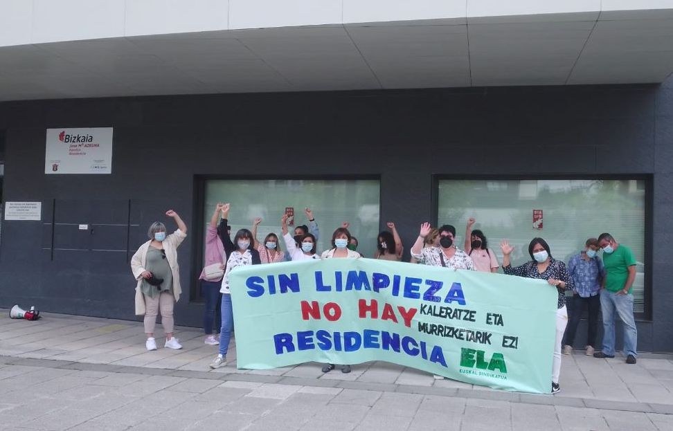 Las limpiadoras de las Residencias José María Azkuna y Bilbozar comienzan una huelga de 3 días para garantizar la seguridad de los y las residentes