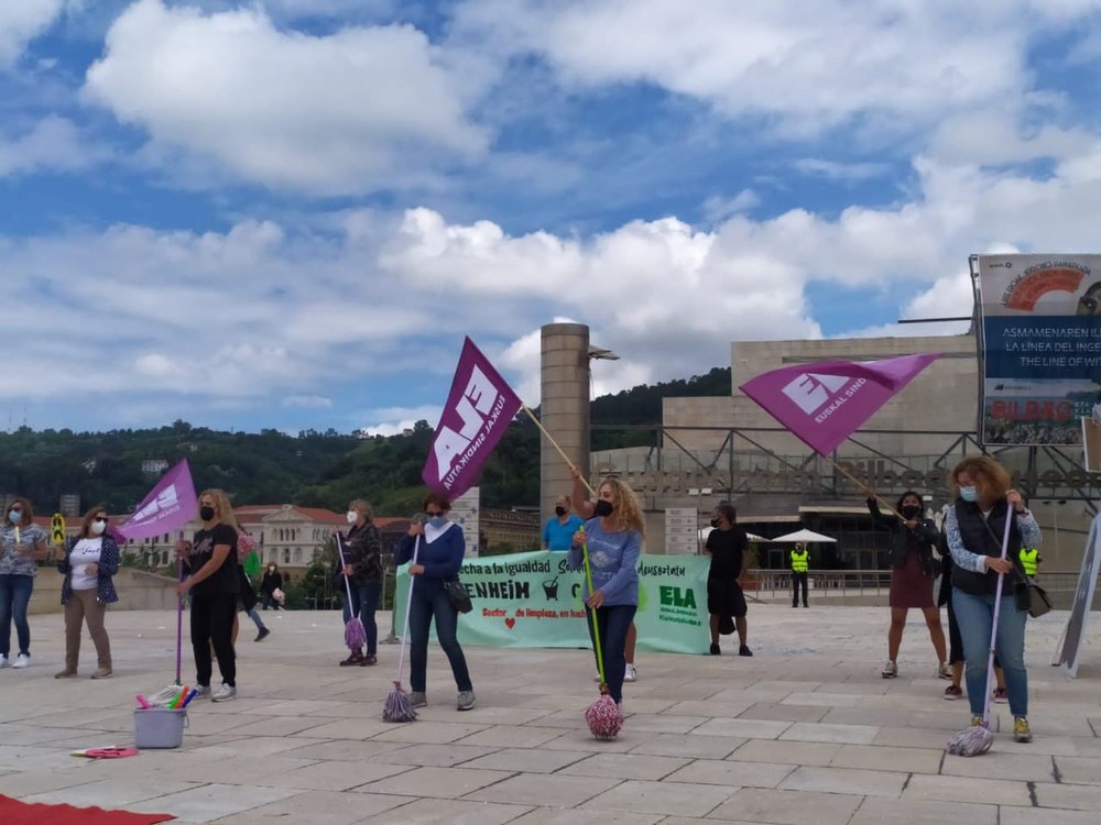 Las trabajadoras de la limpieza del Museo Guggenheim cumplen 91 días de huelga