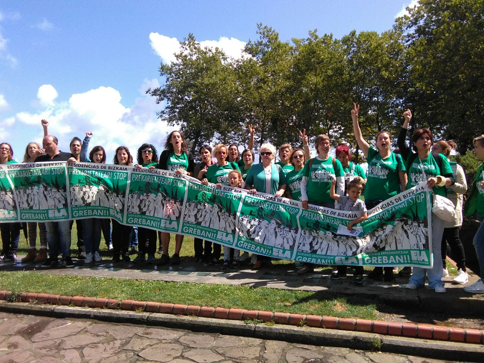 Las trabajadoras de las Residencias de Bizkaia, en Mundaka
