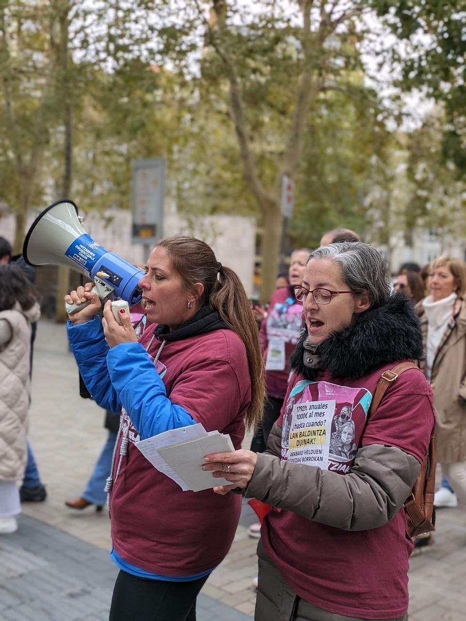 Las trabajadoras salen masivamente a la calle en el primero de los tres días de huelga