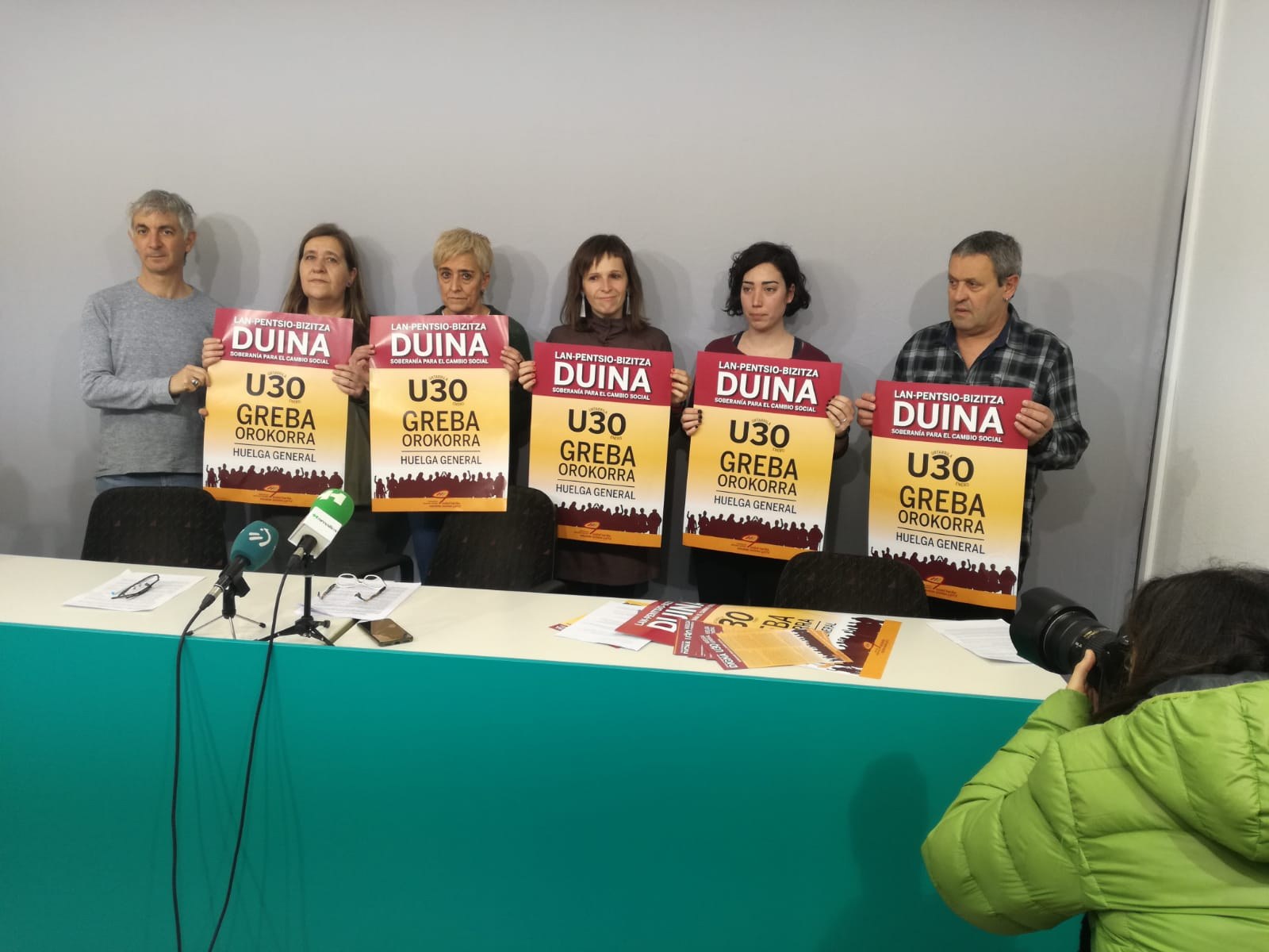 Las últimas medidas anunciadas por los diferentes Gobiernos son escasas e insuficientes, un motivo más para la huelga general