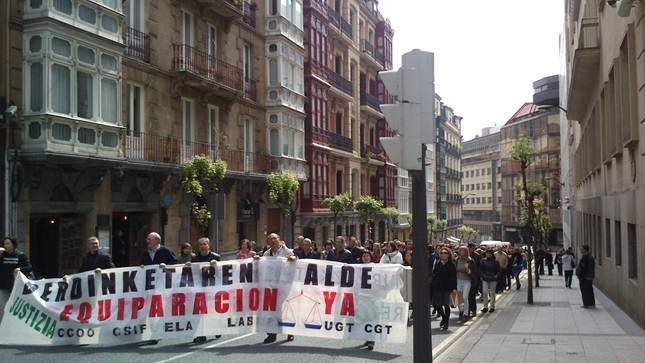 Los trabajadores/as de justicia salen a la calle para exigir la equiparación
