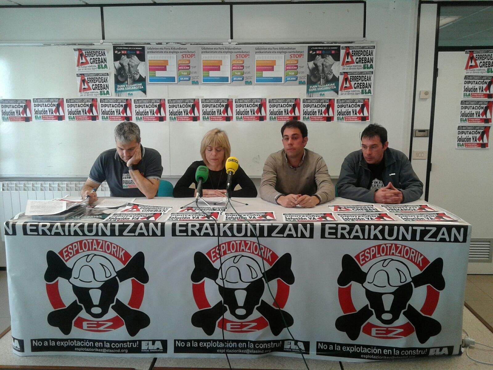 Los trabajadores/as de mantenimiento de carreteras de Gipuzkoa llevan 44 días en huelga