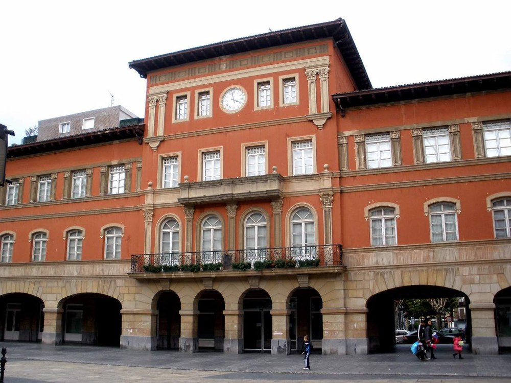 Los tribunales vuelven a imponer límites al euskera en el Ayuntamiento de Erandio