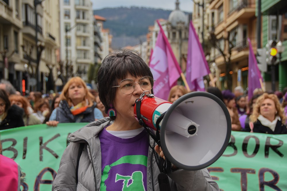 8M | Feministak garelako: publikoaren alde!