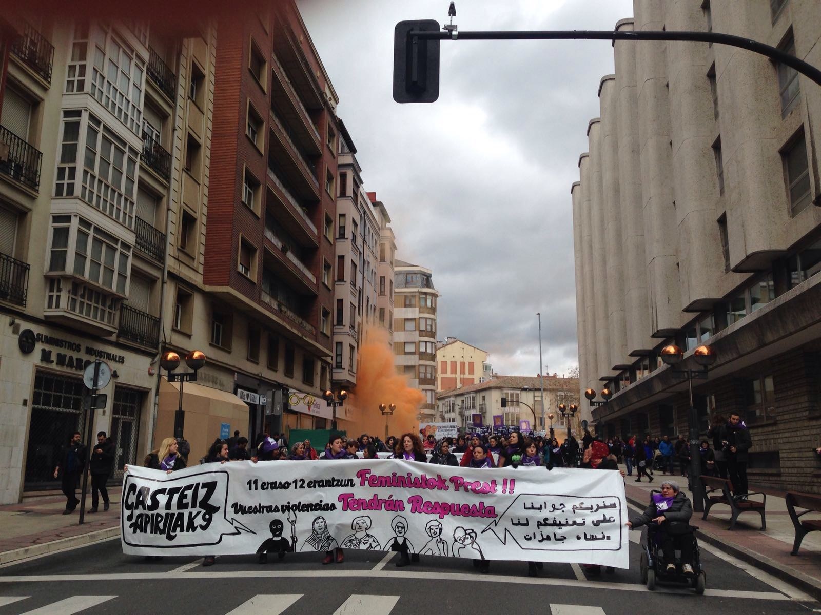 Manifestación contra la violencia machista en Gasteiz