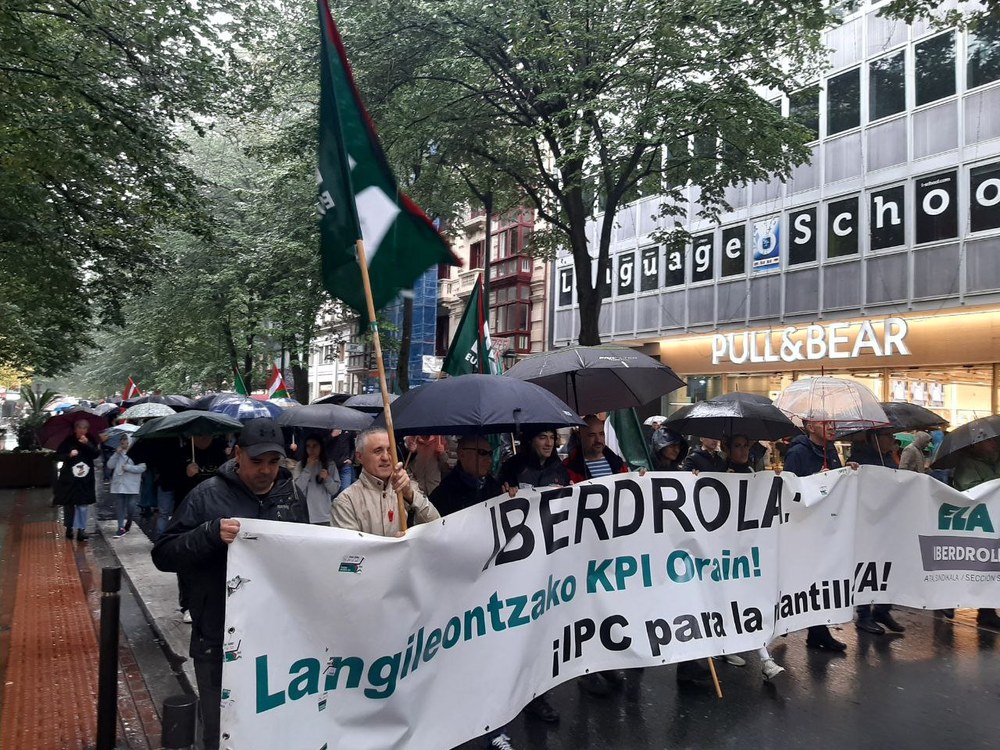 Manifestación de ELA Iberdrola para exigir subidas salariales según el IPC