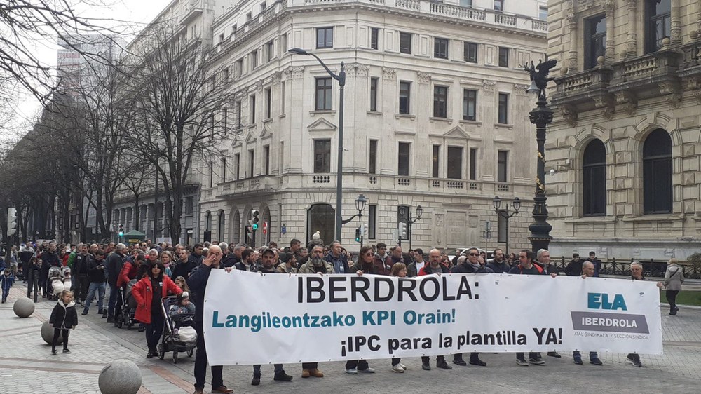 Manifestación de ELA para exigir subidas salariales según el IPC